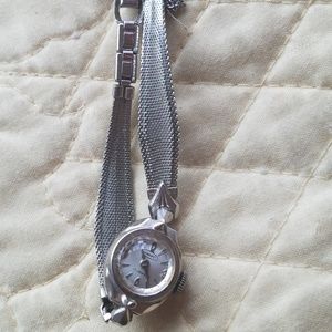 VTG…14k ..17 jewel …AMC over 60years old runs beautifully